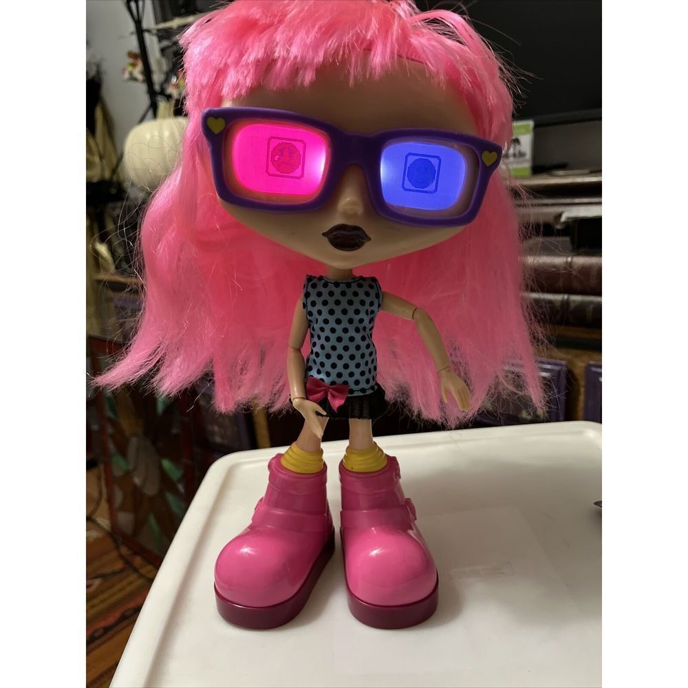 Interactive Chatsters Gabby Doll with Pink Hair & Glasses by Spin Master